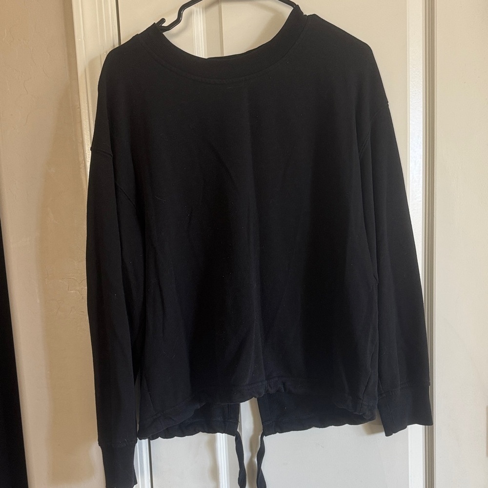 Old Navy Black Long Sleeve Sweatshirt / B106